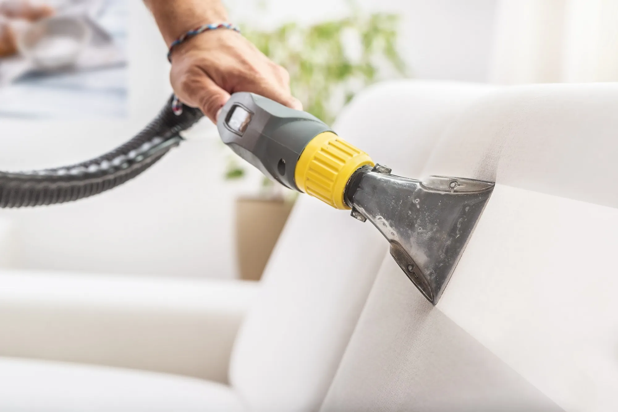 Complete Deep House Cleaning for a Healthier Home