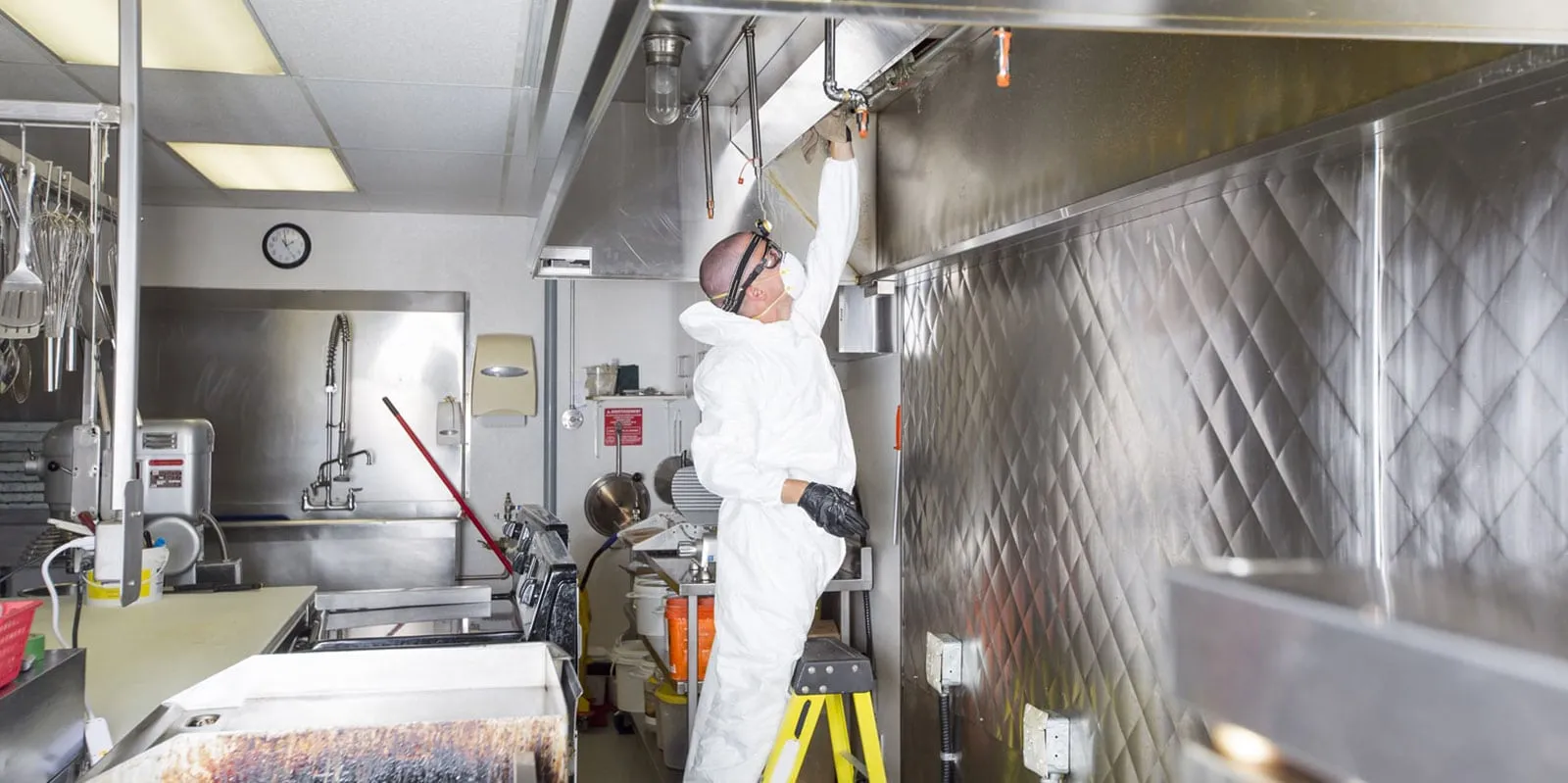 Deep Cleaning Solutions for Commercial Kitchens
